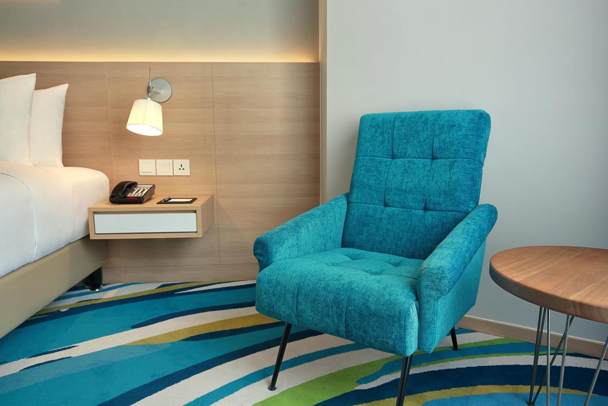 Holiday Inn Express Jakarta Wahid Hasyim By Ihg Kültér fotó