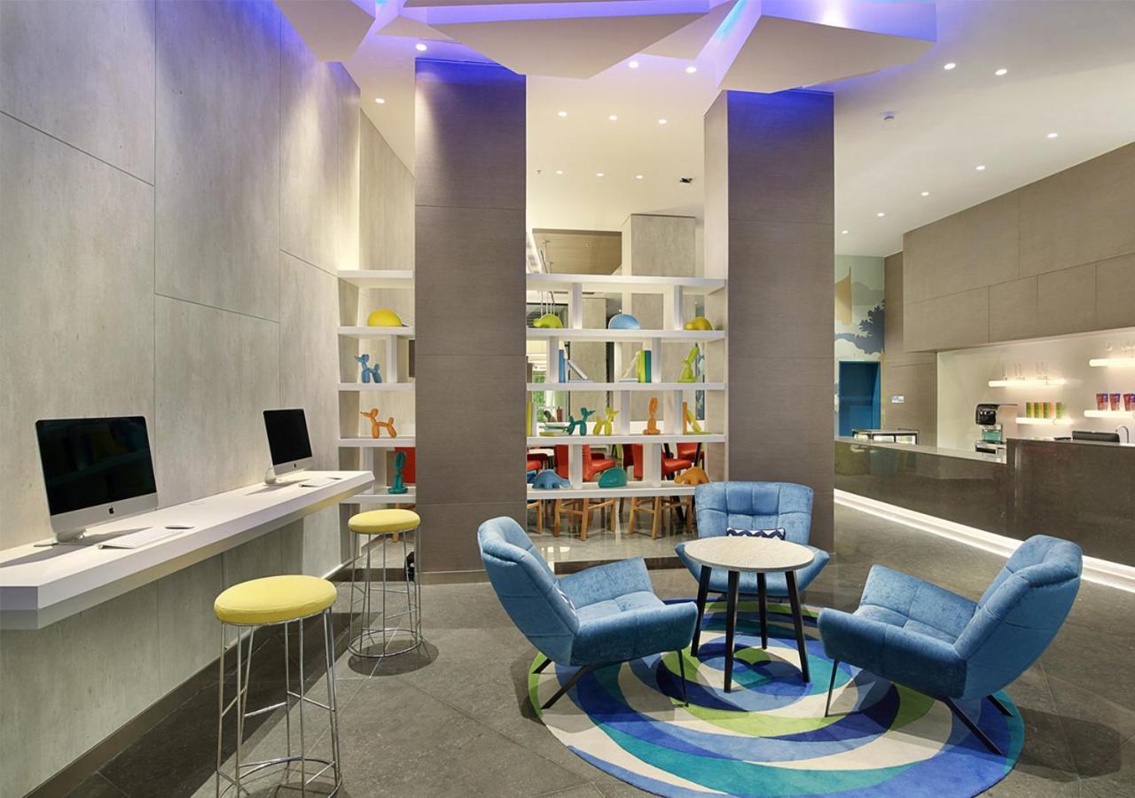 Holiday Inn Express Jakarta Wahid Hasyim By Ihg Kültér fotó