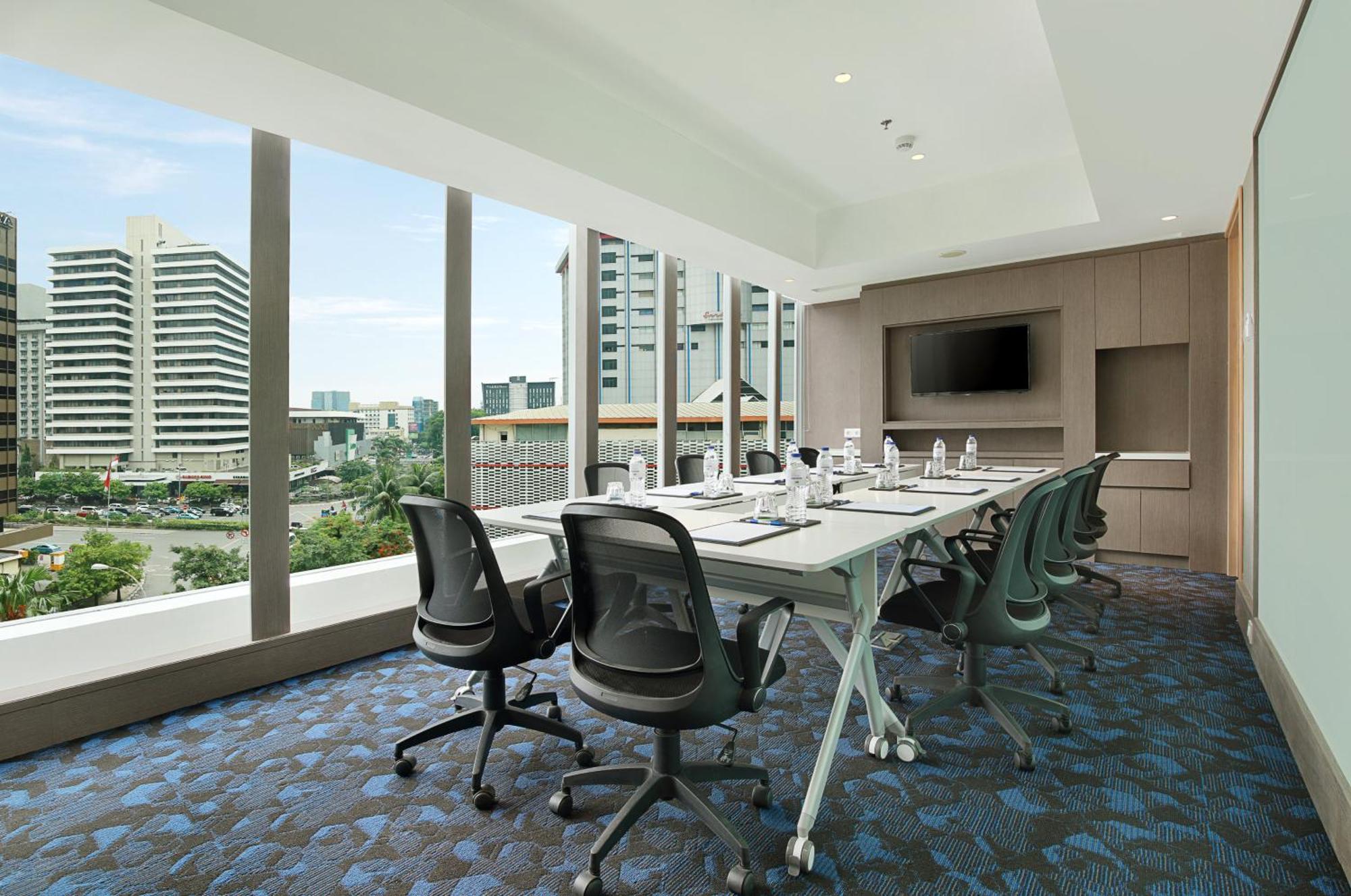Holiday Inn Express Jakarta Wahid Hasyim By Ihg Kültér fotó
